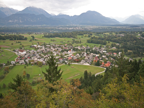 Ribno village viewed from the Talez